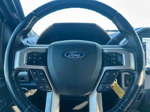 Used 2022 Ford F250 Lariat w/ Chrome Package image 25