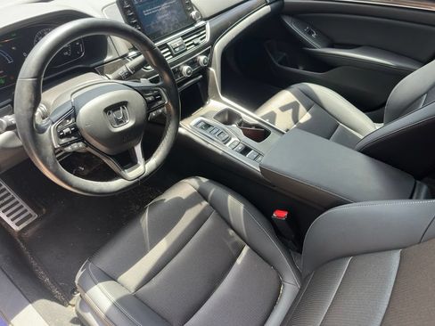 Used 2022 Honda Accord Sport image 12