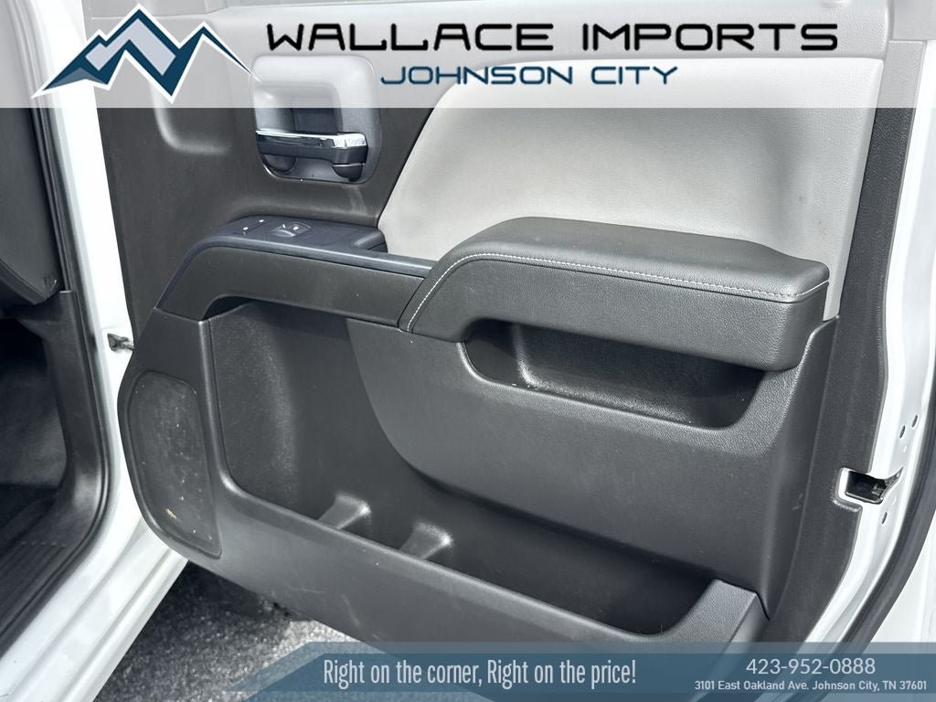 Used 2015 Chevrolet Silverado 3500 W/T AWD/4WD image 24