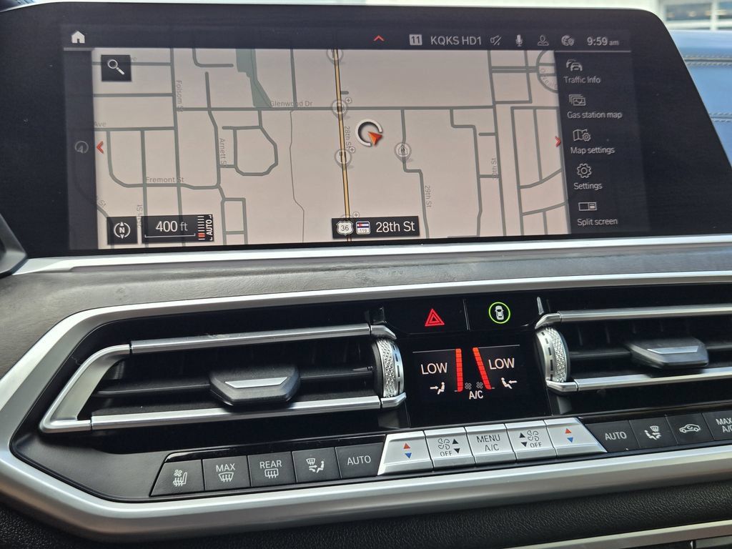 Used 2021 BMW X7 M50i w/ Dynamic Handling Package AWD/4WD image 19