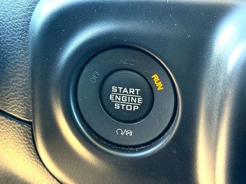 Used 2021 Jeep Wrangler Willys image 18