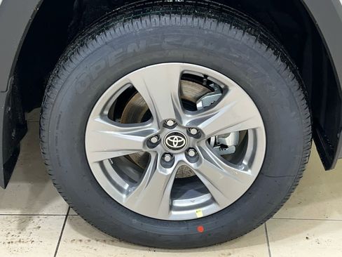 New 2025 Toyota RAV4 XLE w/ Convenience Package image 5