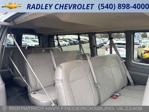 Certified 2024 Chevrolet Express 3500 LT w/ LT Preferred Equipment Group image 9
