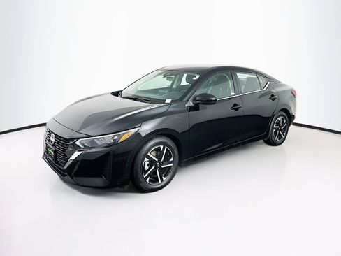 Used 2024 Nissan Sentra SV image 3