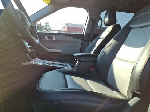 Certified 2024 Ford Explorer XLT w/ Equipment Group 202A image 16