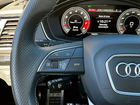 Used 2024 Audi SQ5 Prestige image 11