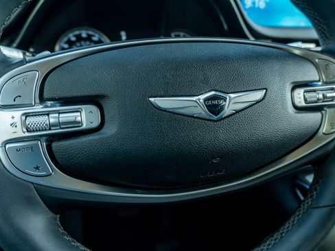 Used 2023 Genesis GV70 2.5T AWD/4WD image 29