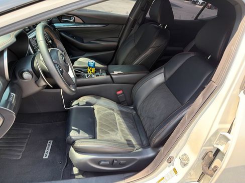 Certified 2022 Nissan Maxima SR w/ Sport Mat Group FWD image 6