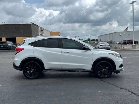 Certified 2022 Honda HR-V Sport image 8