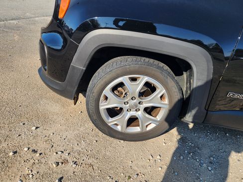 Used 2020 Jeep Renegade Limited image 5