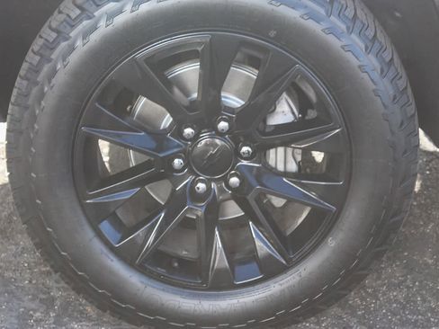 Used 2021 Chevrolet Tahoe Z71 image 10