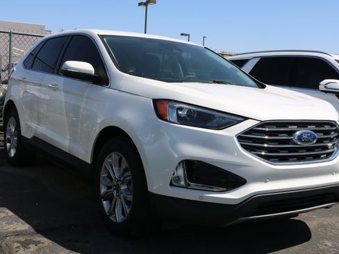 Certified 2024 Ford Edge Titanium image 4