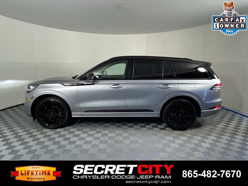 Used 2023 Lincoln Aviator Reserve w/ Jet Package AWD/4WD image 4