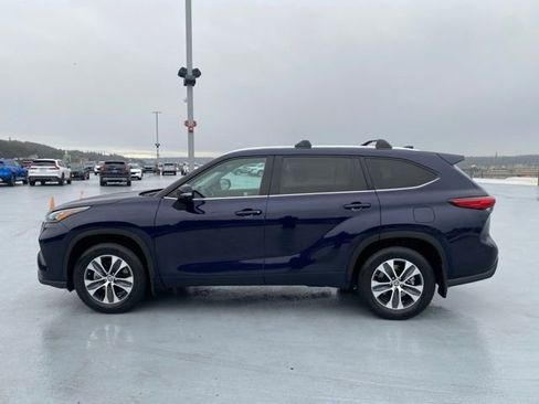 Certified 2020 Toyota Highlander XLE image 6