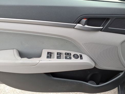 Used 2018 Hyundai Elantra Value Edition image 14
