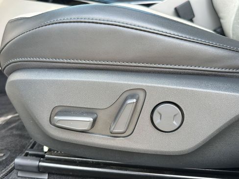 Used 2023 Kia Niro Wave w/ Wave Preserve Package FWD image 28