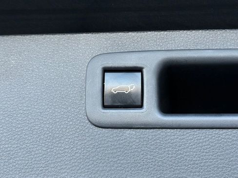 Certified 2022 Toyota Highlander XLE image 15