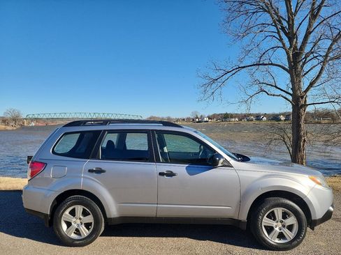 Used 2012 Subaru Forester 2.5X w/ Alloy Wheel Pkg image 6