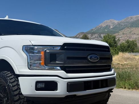 Used 2018 Ford F150 XLT w/ Equipment Group 302A Luxury AWD/4WD image 18