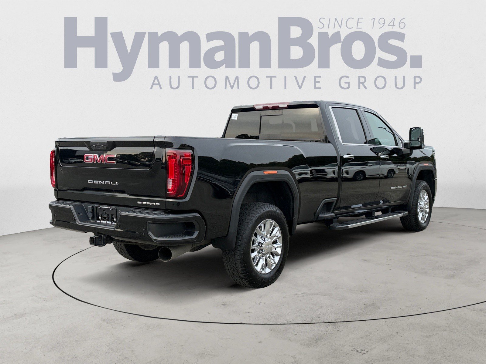 Used 2023 GMC Sierra 3500 Denali AWD/4WD image 3