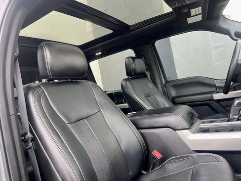 Used 2019 Ford F150 Lariat w/ Equipment Group 502A Luxury image 12