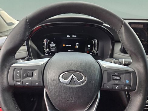 Used 2023 INFINITI QX60 Luxe w/ Performance Audio Package AWD/4WD image 17