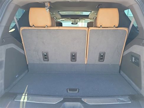 Certified 2021 Cadillac Escalade Premium Luxury image 12