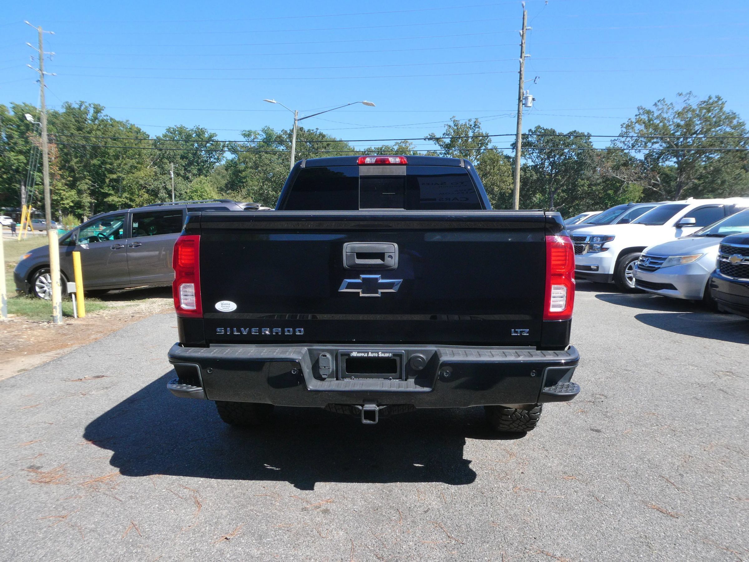 Used 2016 Chevrolet Silverado 1500 LTZ Z71 w/ LTZ Plus Package AWD/4WD image 6