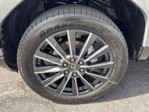 Used 2026 Lexus GX 550 image 14