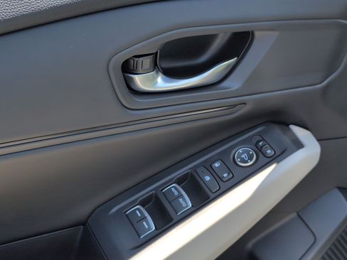 Used 2023 Honda Accord EX image 15