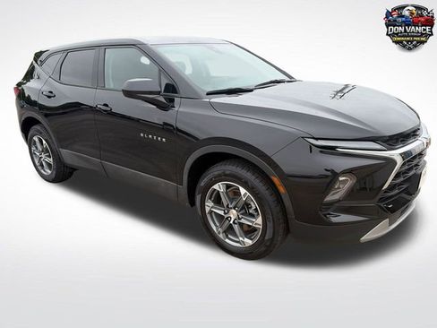 Used 2025 Chevrolet Blazer LT AWD/4WD image 8