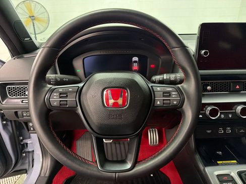 Used 2023 Honda Civic Type R image 17