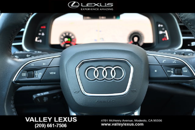 Used 2019 Audi Q8 Prestige w/ Luxury Package AWD/4WD image 9