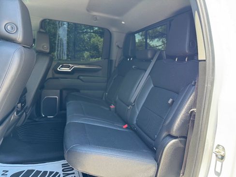 Used 2023 Chevrolet Silverado 1500 LTZ w/ LTZ Convenience Package II AWD/4WD image 19