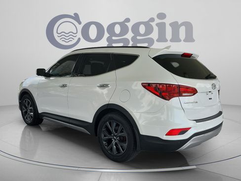 Used 2017 Hyundai Santa Fe Sport FWD image 3