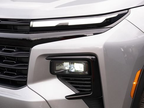 New 2026 Chevrolet Traverse LT w/ Midnight/Sport Edition AWD/4WD image 19