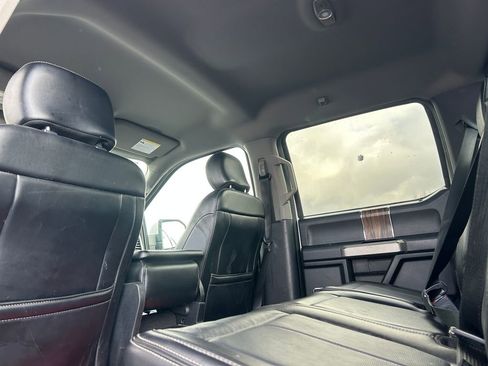 Used 2020 Ford F150 Lariat w/ Equipment Group 501A Mid image 30