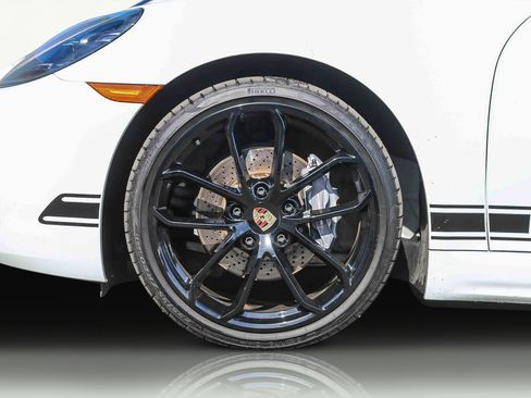 Used 2024 Porsche 718 Boxster image 15