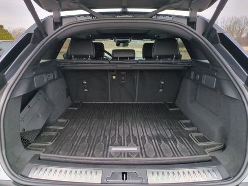 Used 2023 Land Rover Range Rover Velar R-Dynamic S image 16