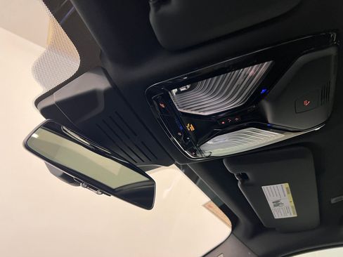 Used 2026 BMW X5 sDrive40i image 19