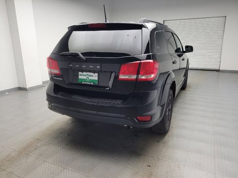 Used 2019 Dodge Journey SE w/ Blacktop Package FWD image 7
