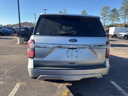 Used 2018 Ford Expedition Limited image 6