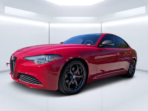 Used 2019 Alfa Romeo Giulia Ti w/ TI Performance Package image 7