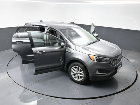 Used 2024 Ford Edge SEL image 62