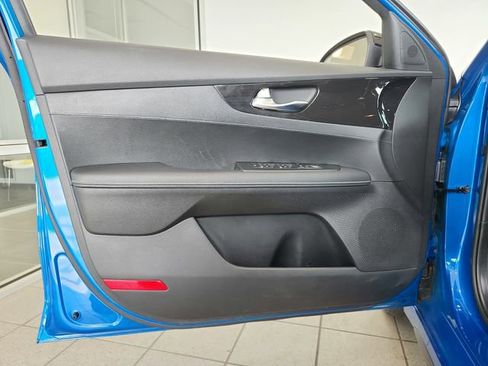 Certified 2023 Kia Forte GT-Line FWD image 16
