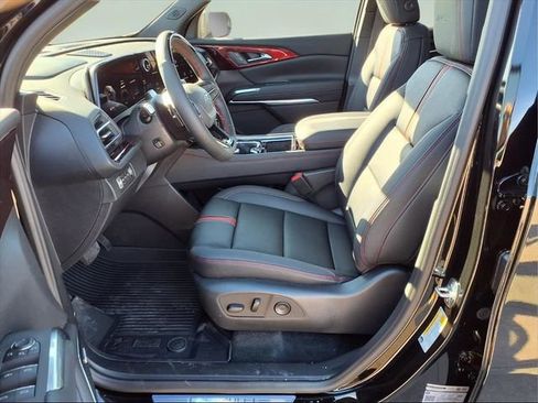 New 2026 Chevrolet Traverse RS w/ LPO, Floor Liner Package image 24