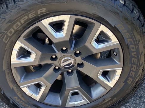 Used 2023 Nissan Titan Platinum Reserve w/ Moonroof Package AWD/4WD image 31