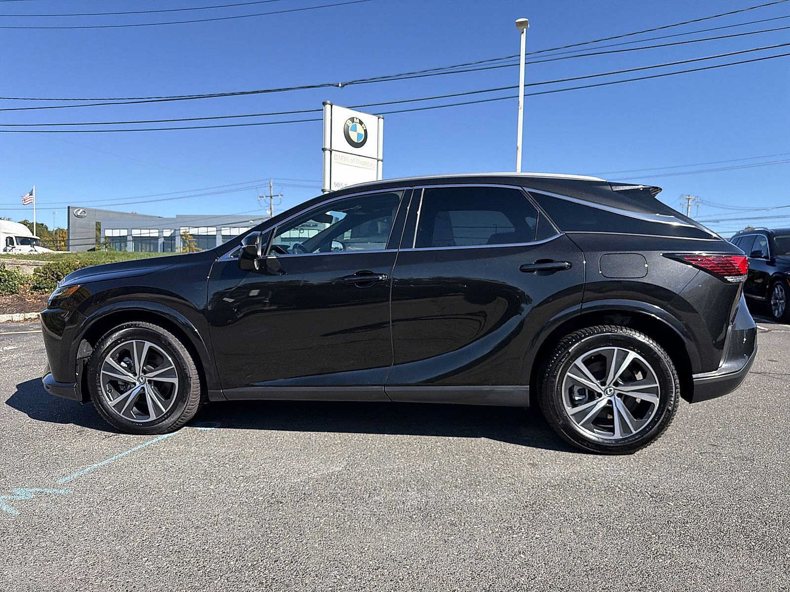 Used 2023 Lexus RX 350 Premium w/ Accessory Package AWD/4WD image 11
