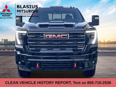 Used 2025 GMC Sierra 2500 AT4 w/ AT4 Premium Plus Package image 3