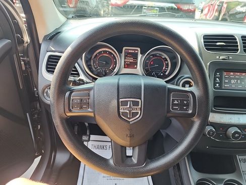 Used 2020 Dodge Journey SE FWD image 20